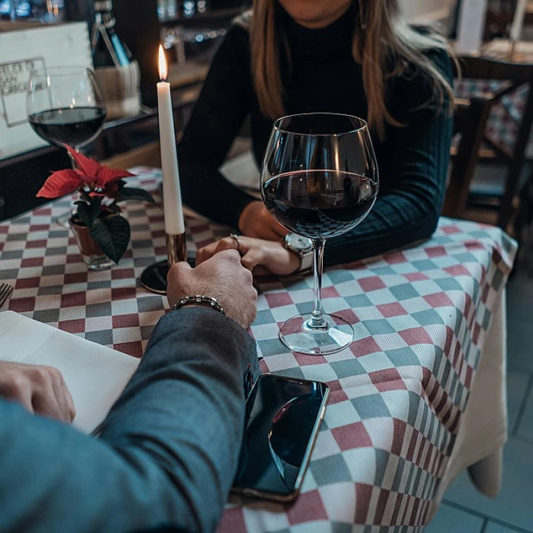 Rencontres après 50 ans : conseils pratiques pour se lancer